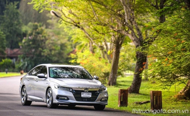 Honda Accord 2023: Giá lăn bánh kèm thông số kỹ thuật (3/2023)