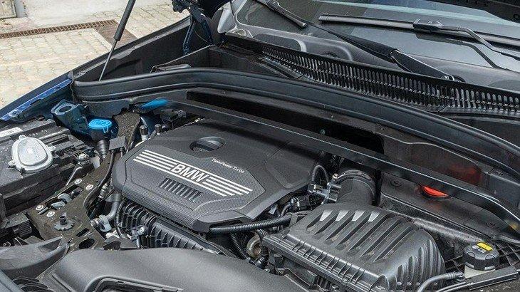 Hình ảnh chi tiết về động cơ của dòng xe BMW X1 sDrive18i xLine 2022
