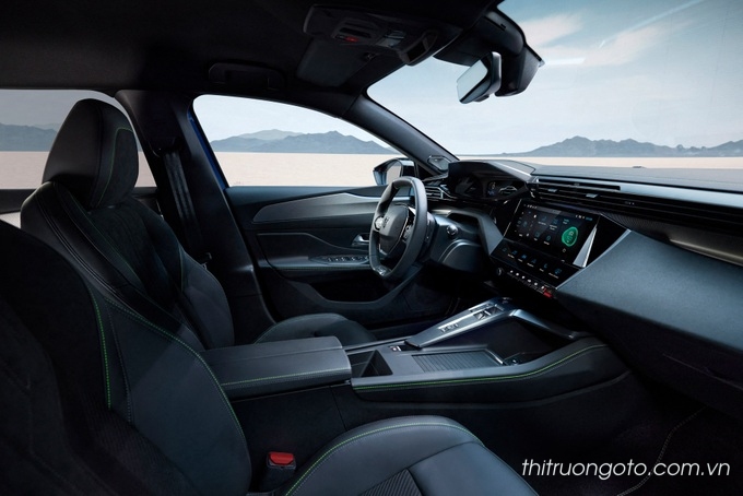 Hệ thống ghế ngồi của Peugeot 408 được bọc da cao cấp nhằm mang lại cảm giác ngồi êm ái cho người dùng